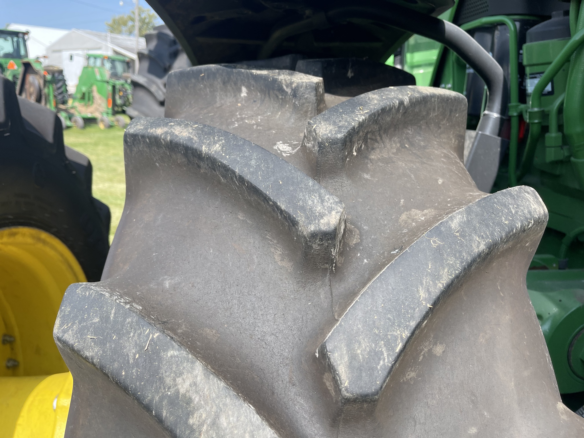  2023 John Deere 8R 370 at Heritage Tractor in Monmouth, IL
