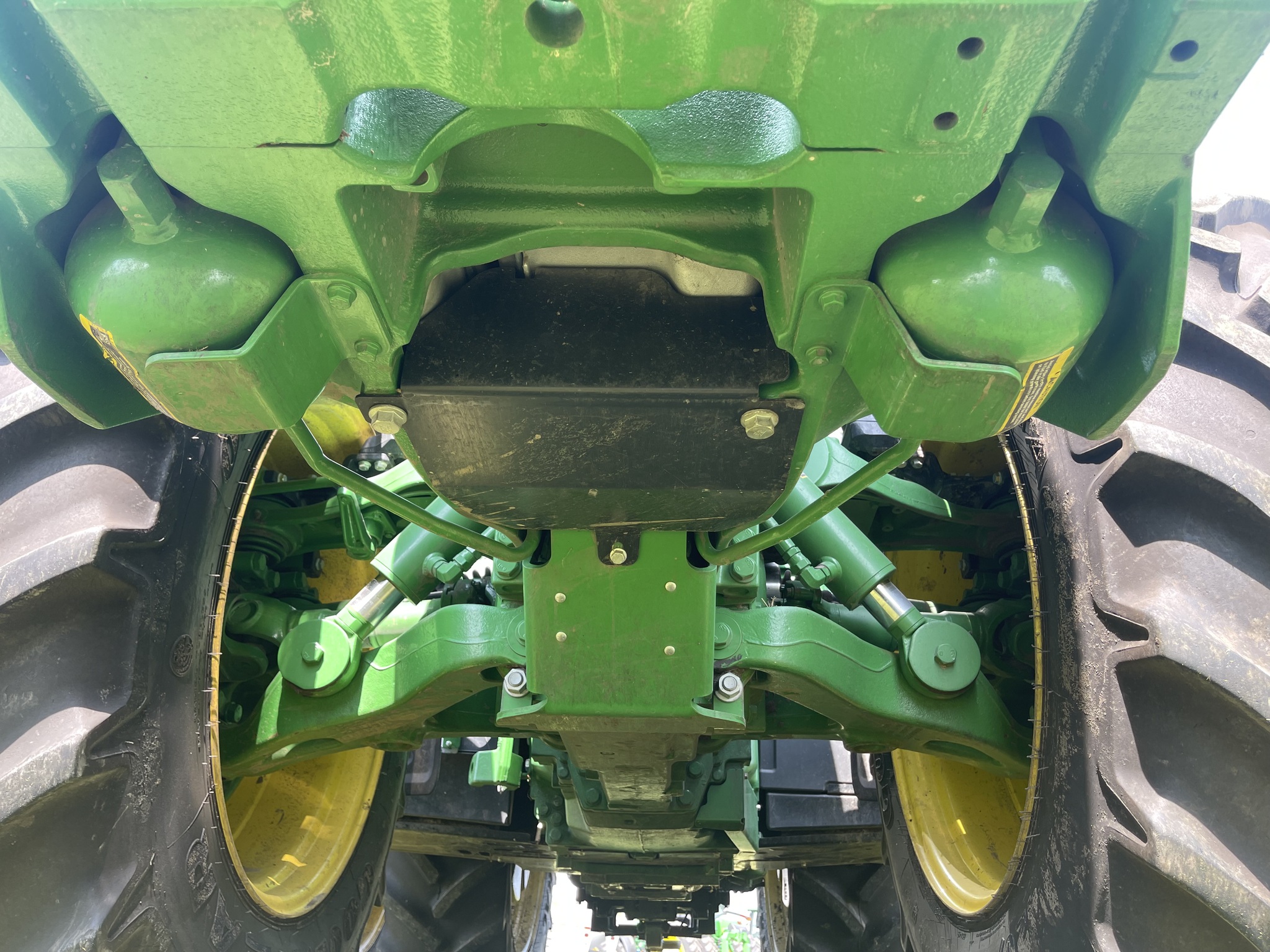  2023 John Deere 8R 370 at Heritage Tractor in Monmouth, IL