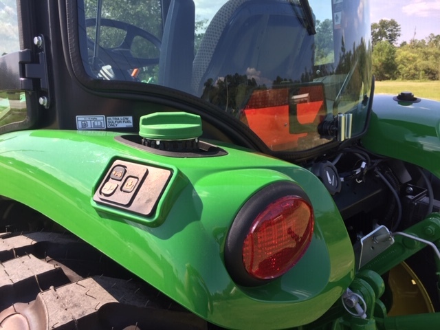 2023 John Deere 4066R Image 3