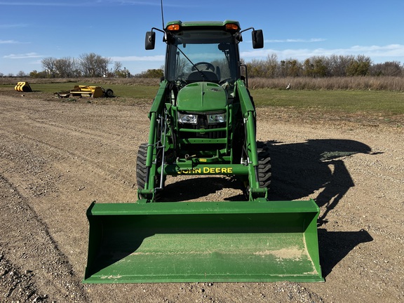 2018 John Deere 4066R - Photo8