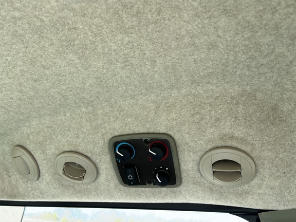 2018 John Deere 4066R - Photo30