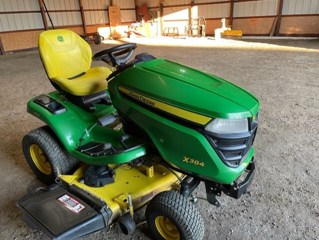2022 John Deere X384 Image 2