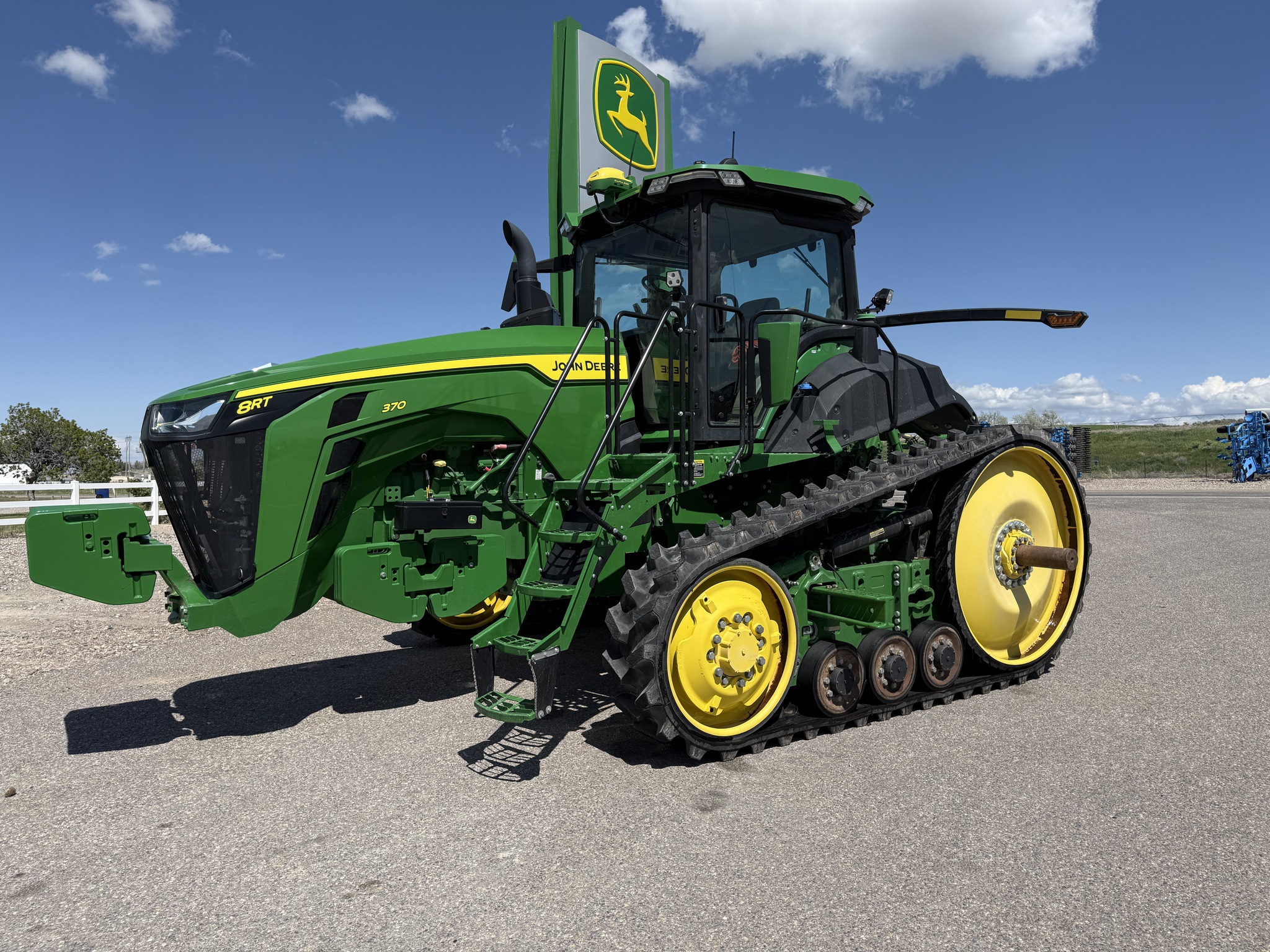 2021 John Deere 8RT 370 Image 1
