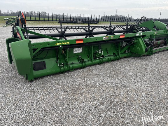 Photo of 2021 John Deere RD40F