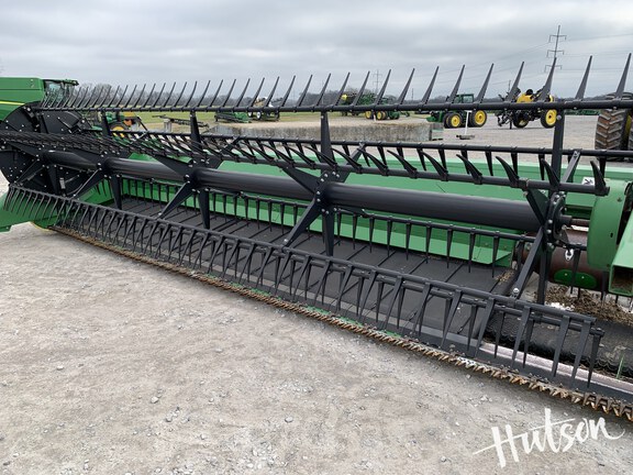 Photo of 2021 John Deere RD40F