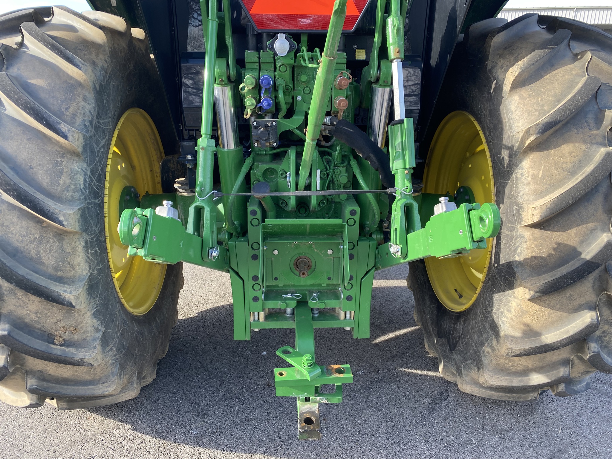 2023 John Deere 6110M Image 5