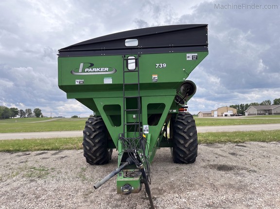 2010 Parker 739 - Photo3