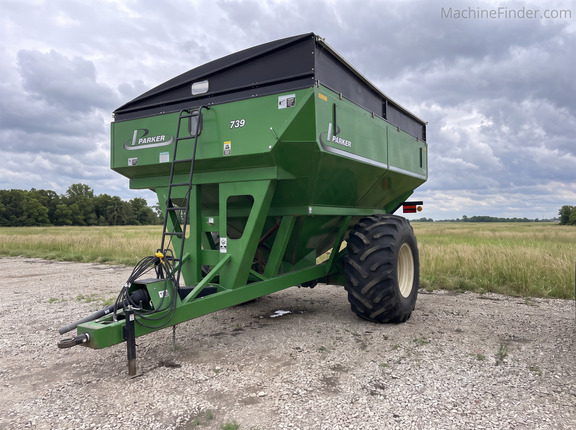 2010 Parker 739 - Photo4
