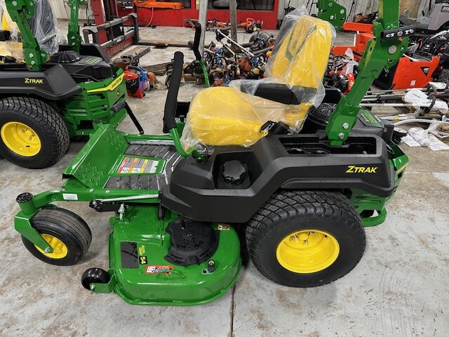 2025 John Deere Z530M Image 2