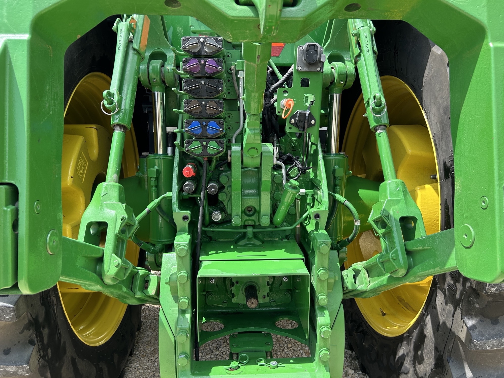 2017 John Deere 8370R Image 8