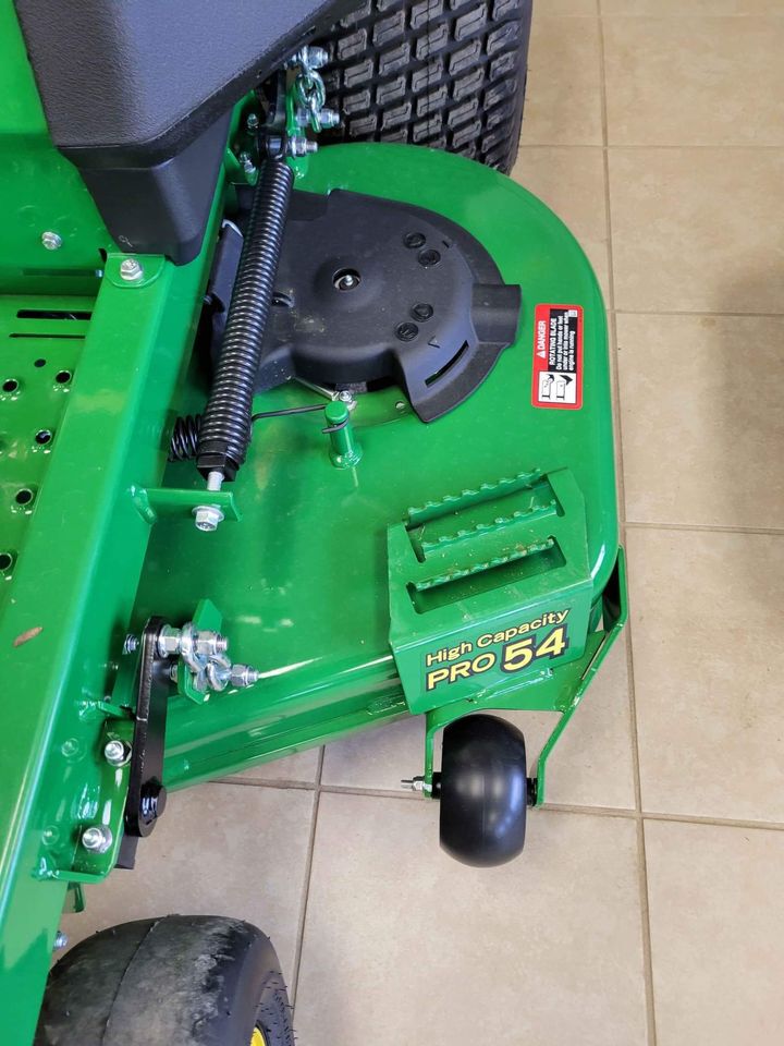 2023 John Deere z730m Image 2