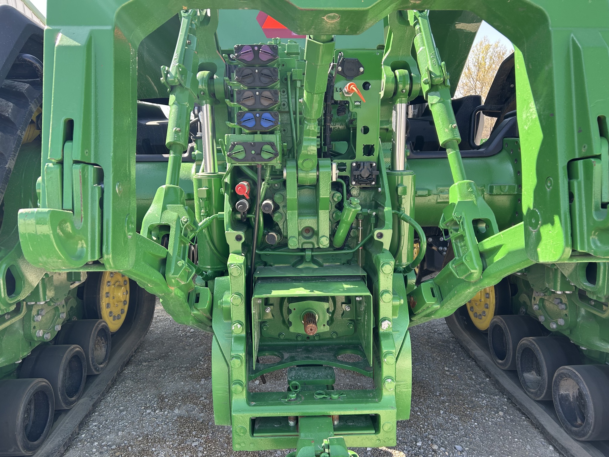  2023 John Deere 8RX 370 at Heritage Tractor in Topeka, KS
