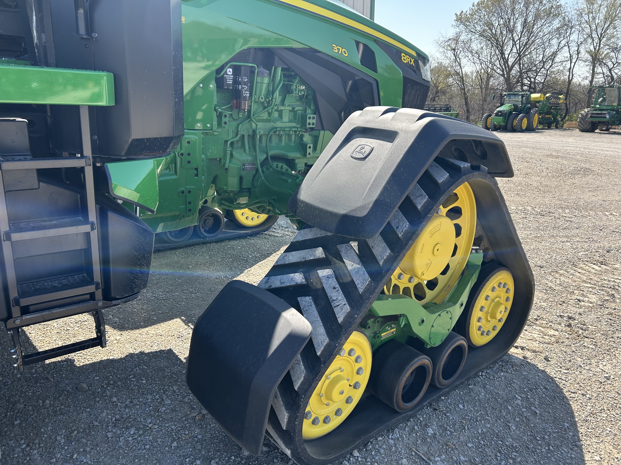  2023 John Deere 8RX 370 at Heritage Tractor in Topeka, KS