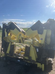 Used 2017 John Deere 690 Self Propelled Forage Harvester Heads: Rotary at Horizon Ag & Turf in Lloydminster, AB - Photo2