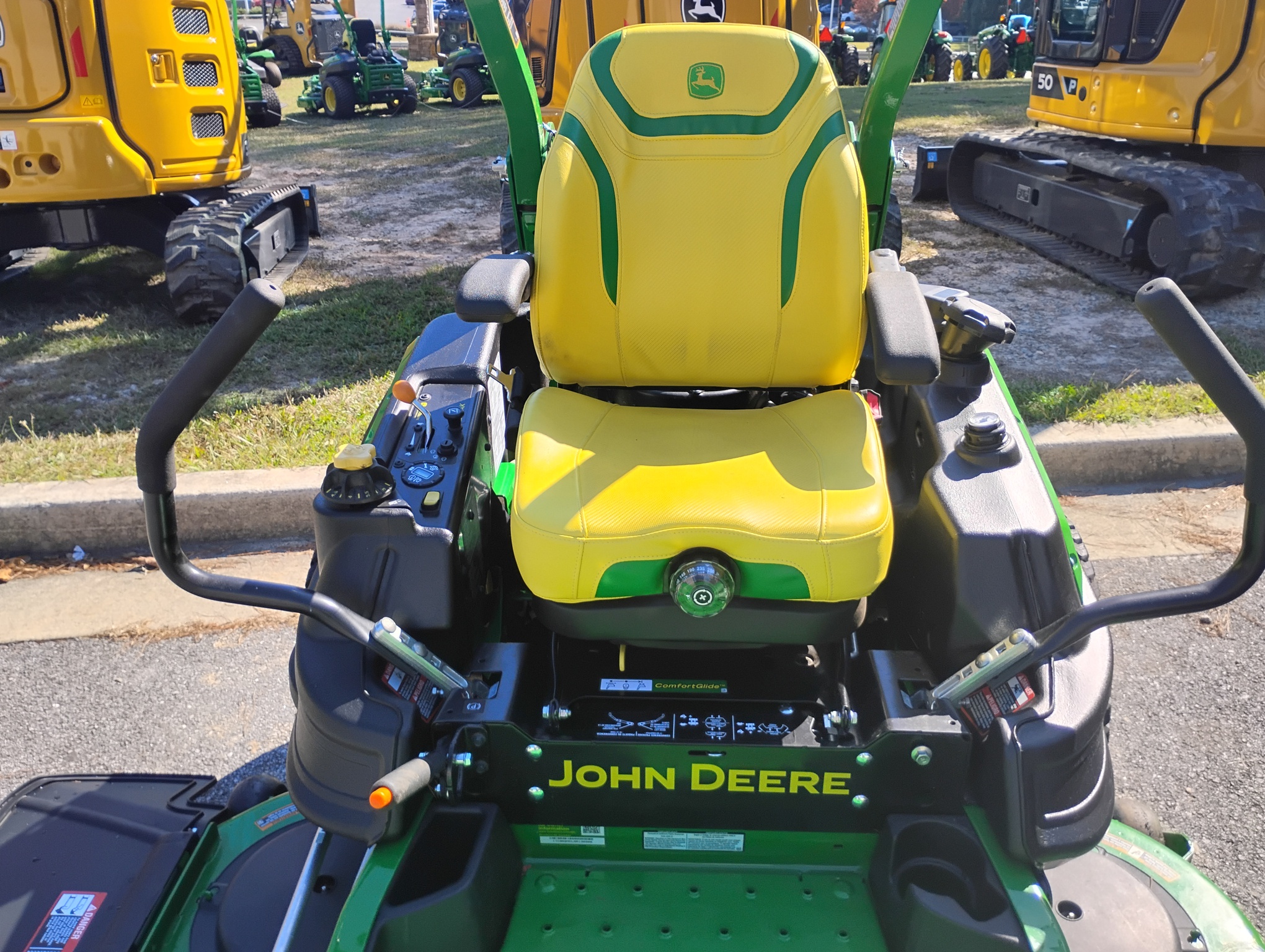 2024 John Deere Z950M Image 5