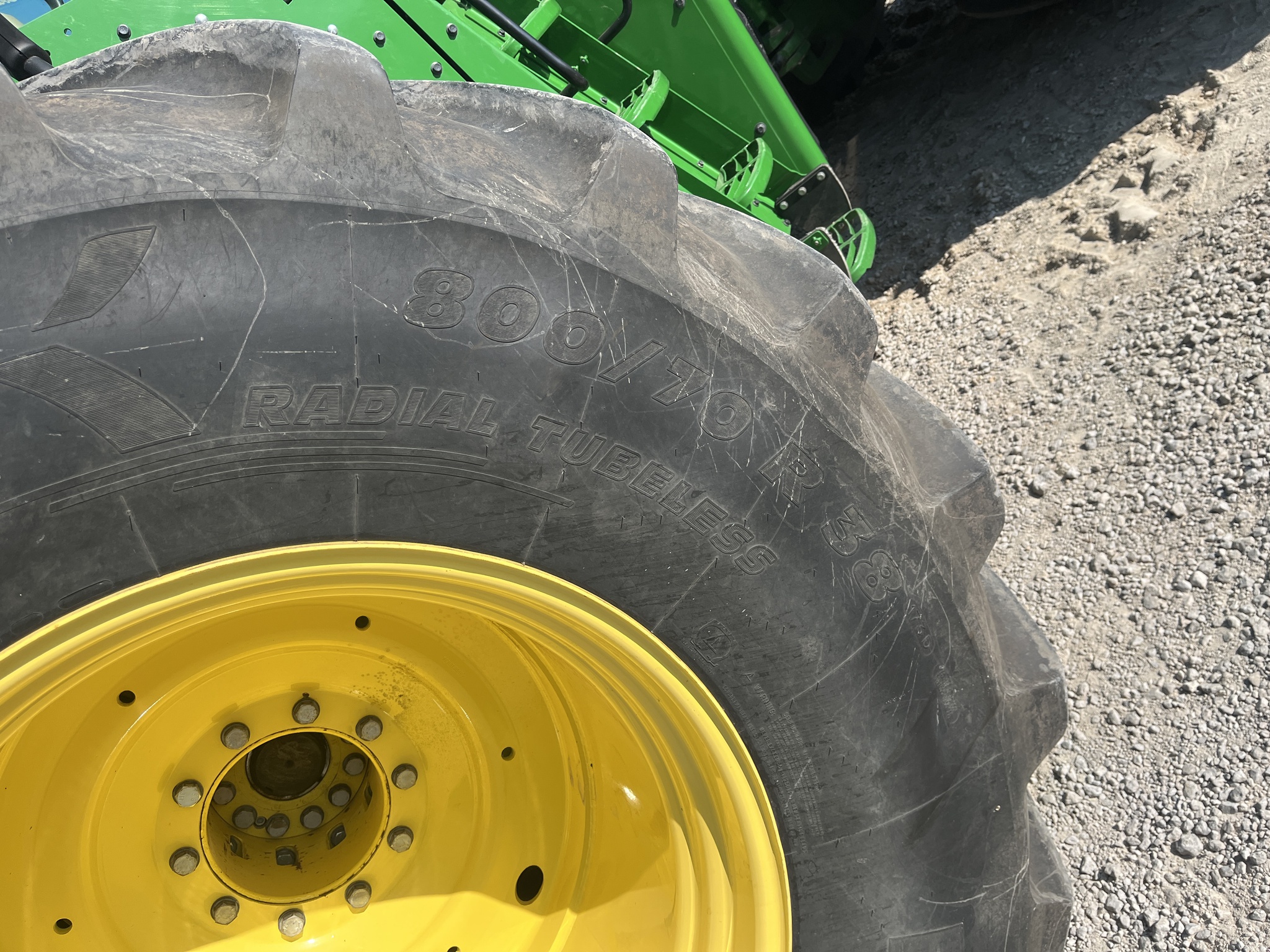  2017 John Deere 9620R at Heritage Tractor in Kewanee, IL