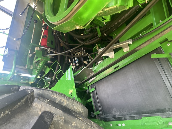 Used 2024 John Deere X9 1100 Combines at Horizon Ag & Turf in High Prairie, AB - Photo28