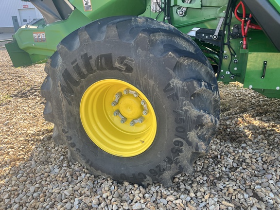 Used 2024 John Deere X9 1100 Combines at Horizon Ag & Turf in High Prairie, AB - Photo10