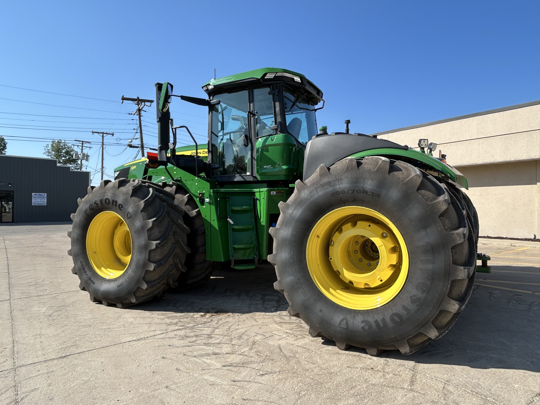  2024 John Deere 9R 590 at Heritage Tractor in Rockport, IL