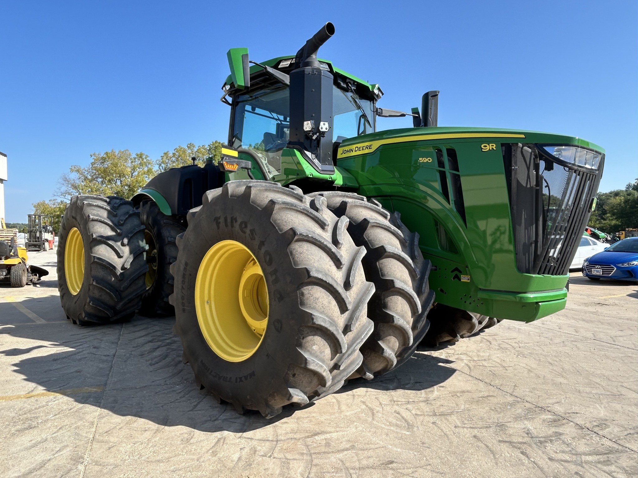  2024 John Deere 9R 590 at Heritage Tractor in Rockport, IL