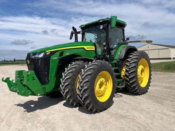  John Deere 8R 250