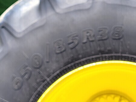 Used 2019 John Deere S790 Combines at Horizon Ag & Turf in Lloydminster, AB - Photo12