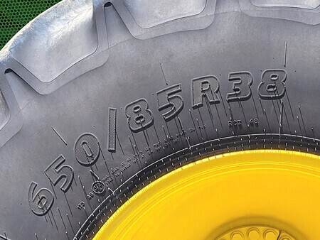 Used 2019 John Deere S790 Combines at Horizon Ag & Turf in Lloydminster, AB - Photo13