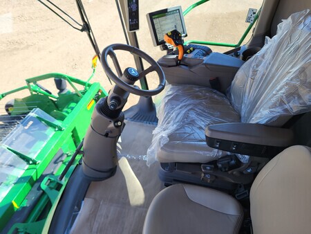 Used 2019 John Deere S790 Combines at Horizon Ag & Turf in Lloydminster, AB - Photo15