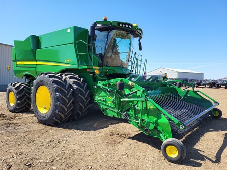 Used 2019 John Deere S790 Combines at Horizon Ag & Turf in Lloydminster, AB - Photo4