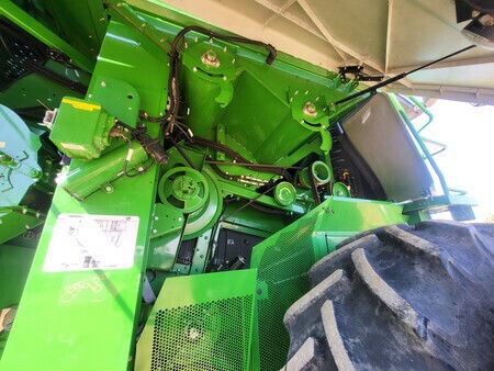 Used 2019 John Deere S790 Combines at Horizon Ag & Turf in Lloydminster, AB - Photo21