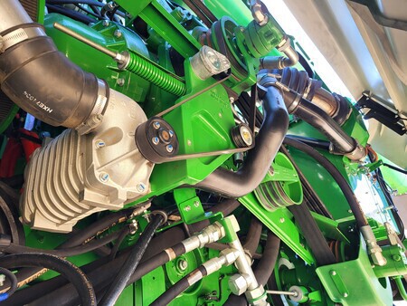 Used 2019 John Deere S790 Combines at Horizon Ag & Turf in Lloydminster, AB - Photo29