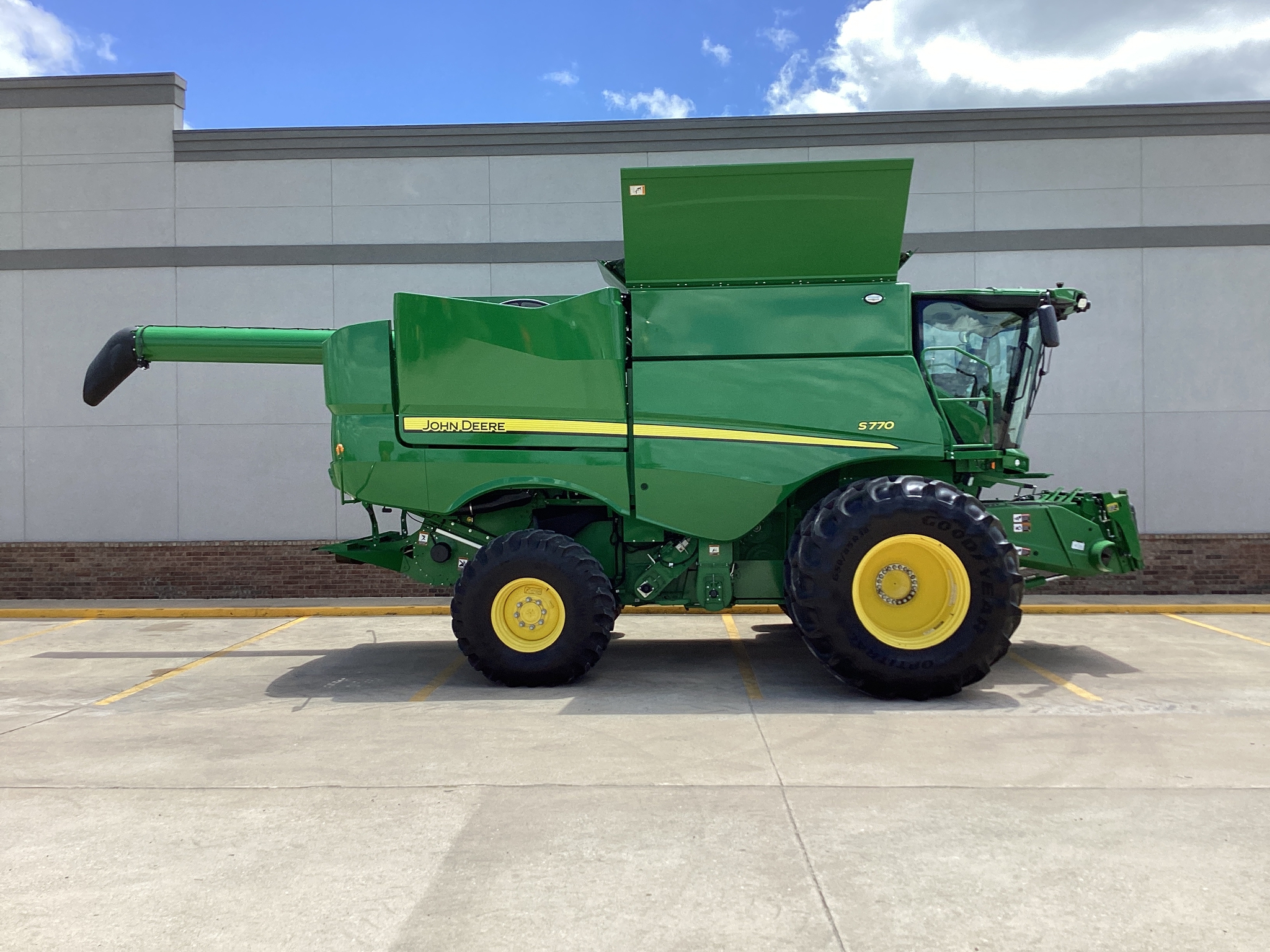2024 John Deere S770 Image 2