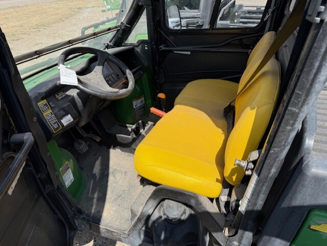 2013 John Deere XUV 825I GREEN Image 1