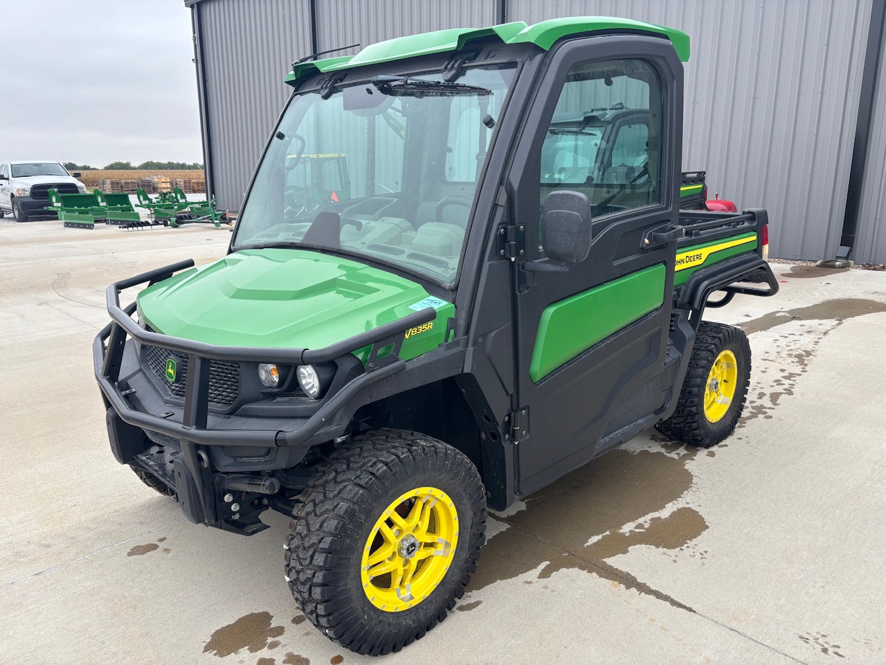  2023 John Deere XUV 835R at Heritage Tractor in Dixon, IL