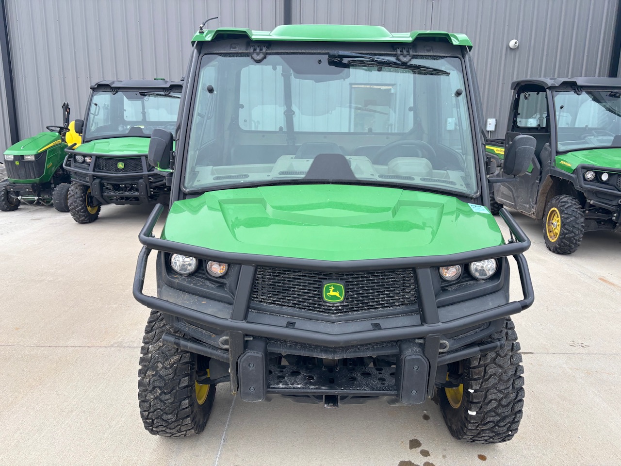  2023 John Deere XUV 835R at Heritage Tractor in Dixon, IL