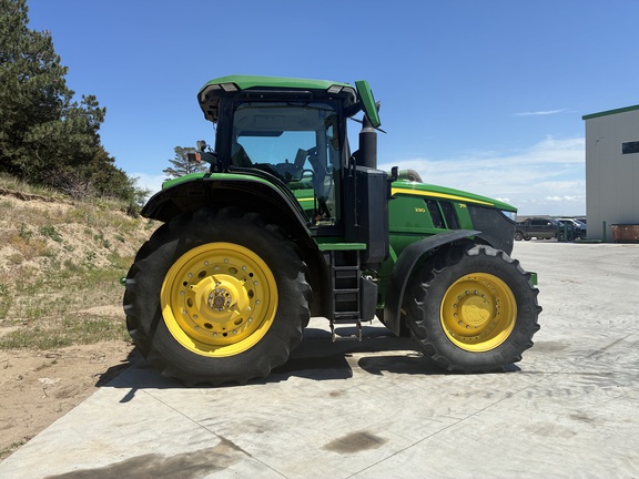 2023 John Deere 7R 230 Used Equipment