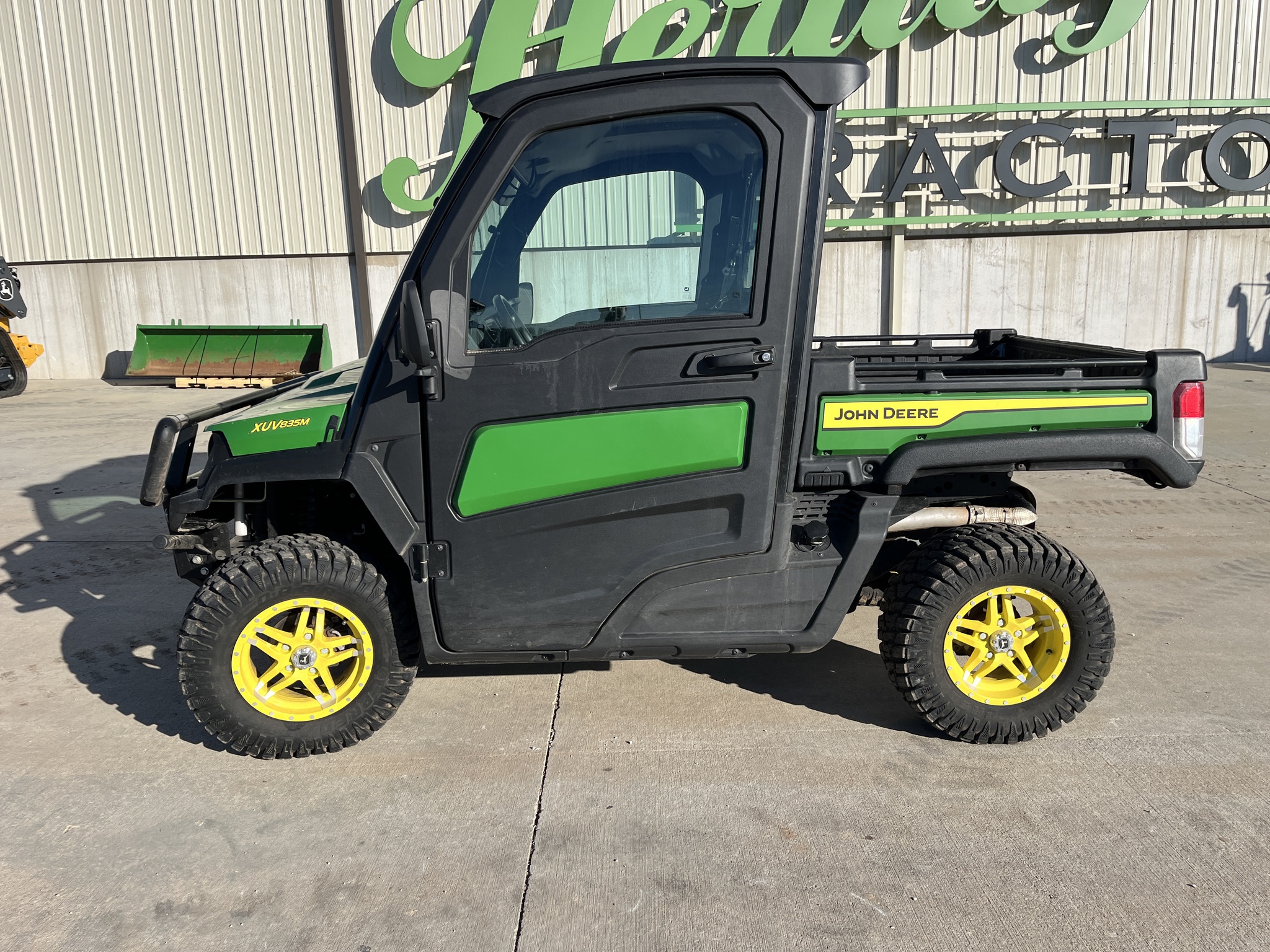 2023 John Deere XUV 835M at Heritage Tractor in Rogersville, MO