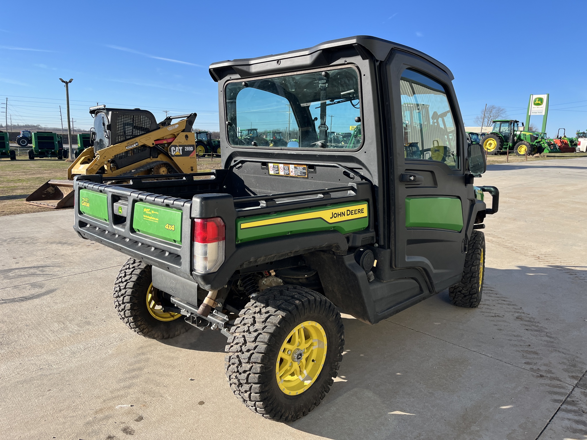  2023 John Deere XUV 835M at Heritage Tractor in Rogersville, MO