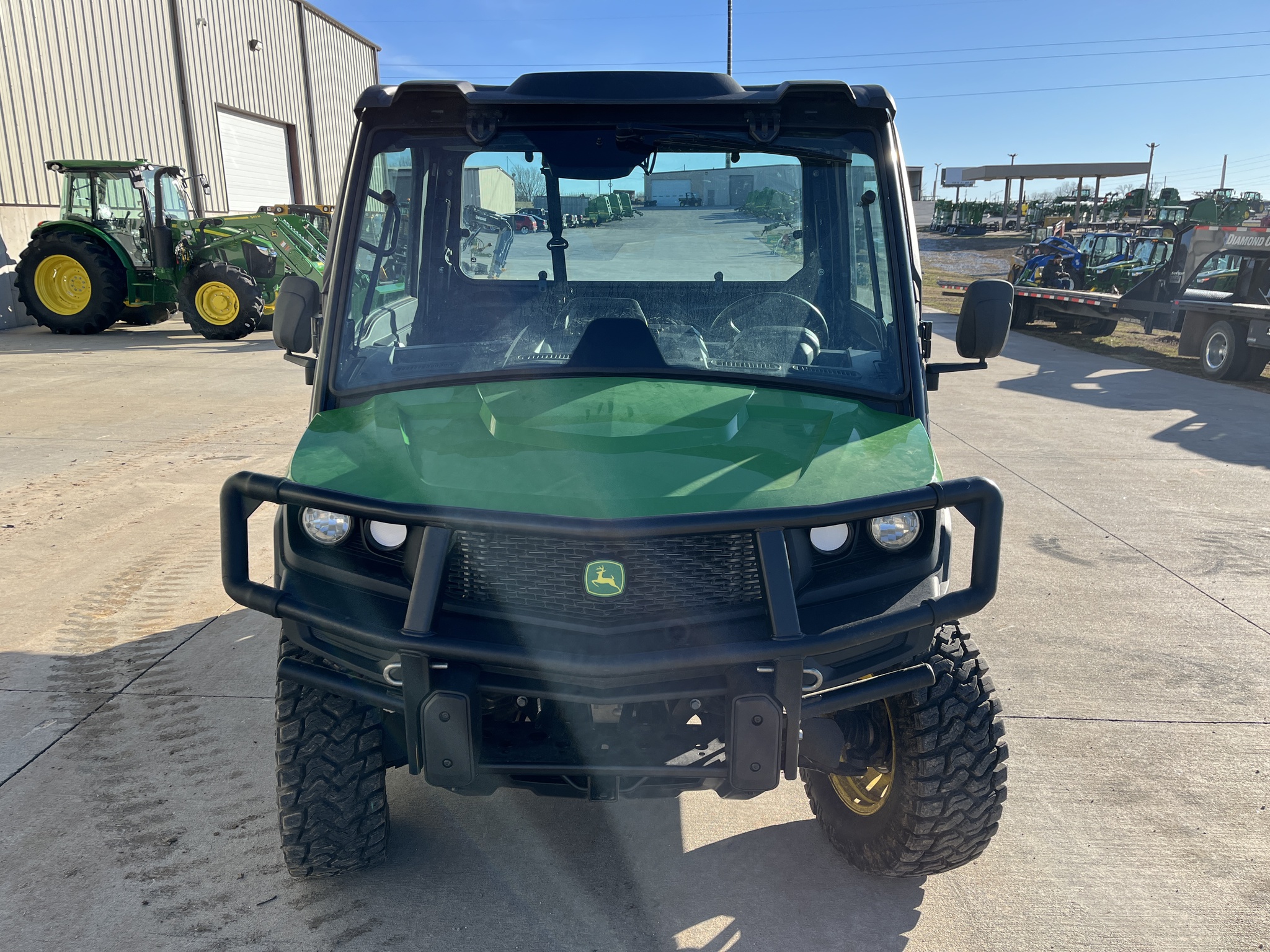  2023 John Deere XUV 835M at Heritage Tractor in Rogersville, MO