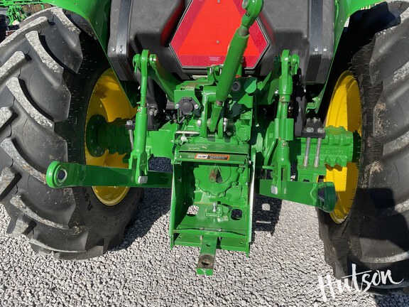 Photo of 2024 John Deere 5050E