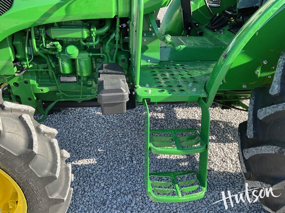 Photo of 2024 John Deere 5050E