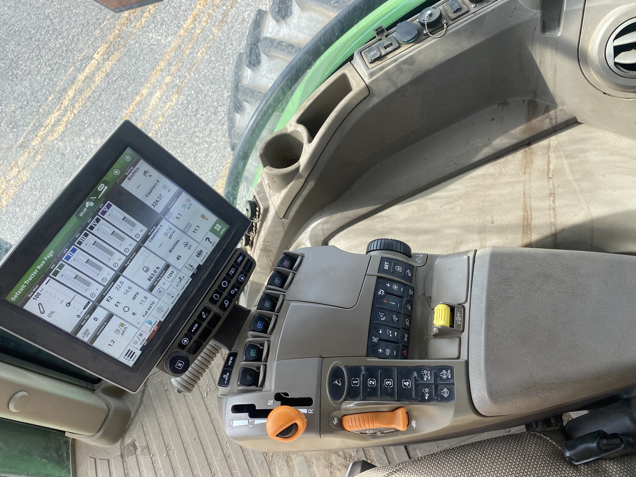 2023 John Deere 8R 340 Image 8