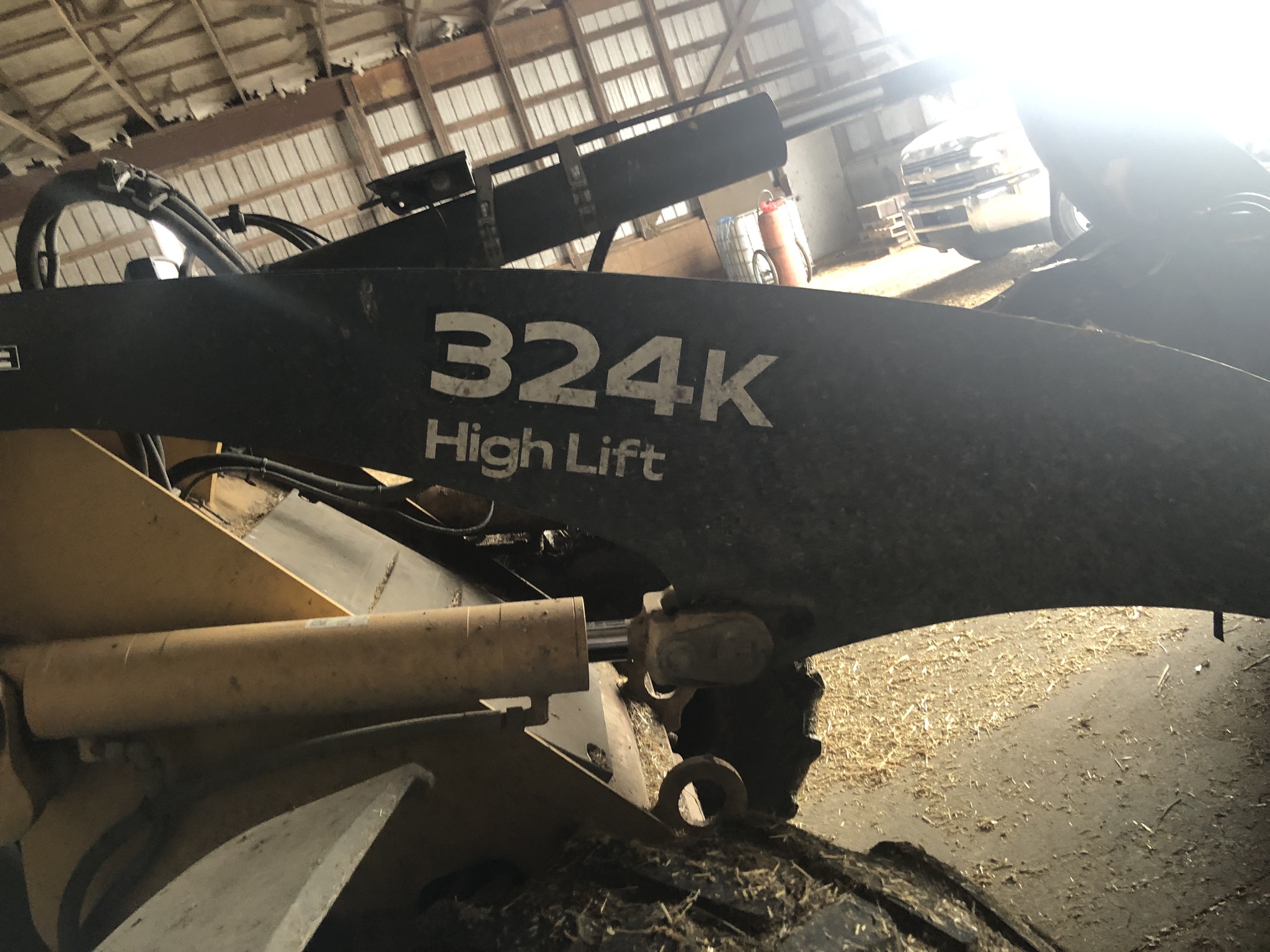 2017 John Deere 324K Image 3