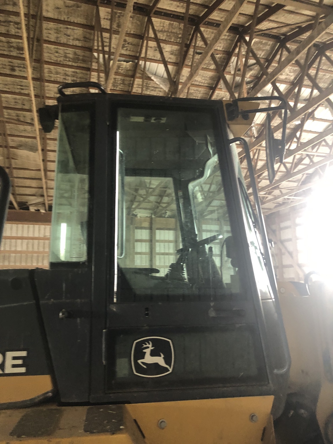 2017 John Deere 324K Image 11