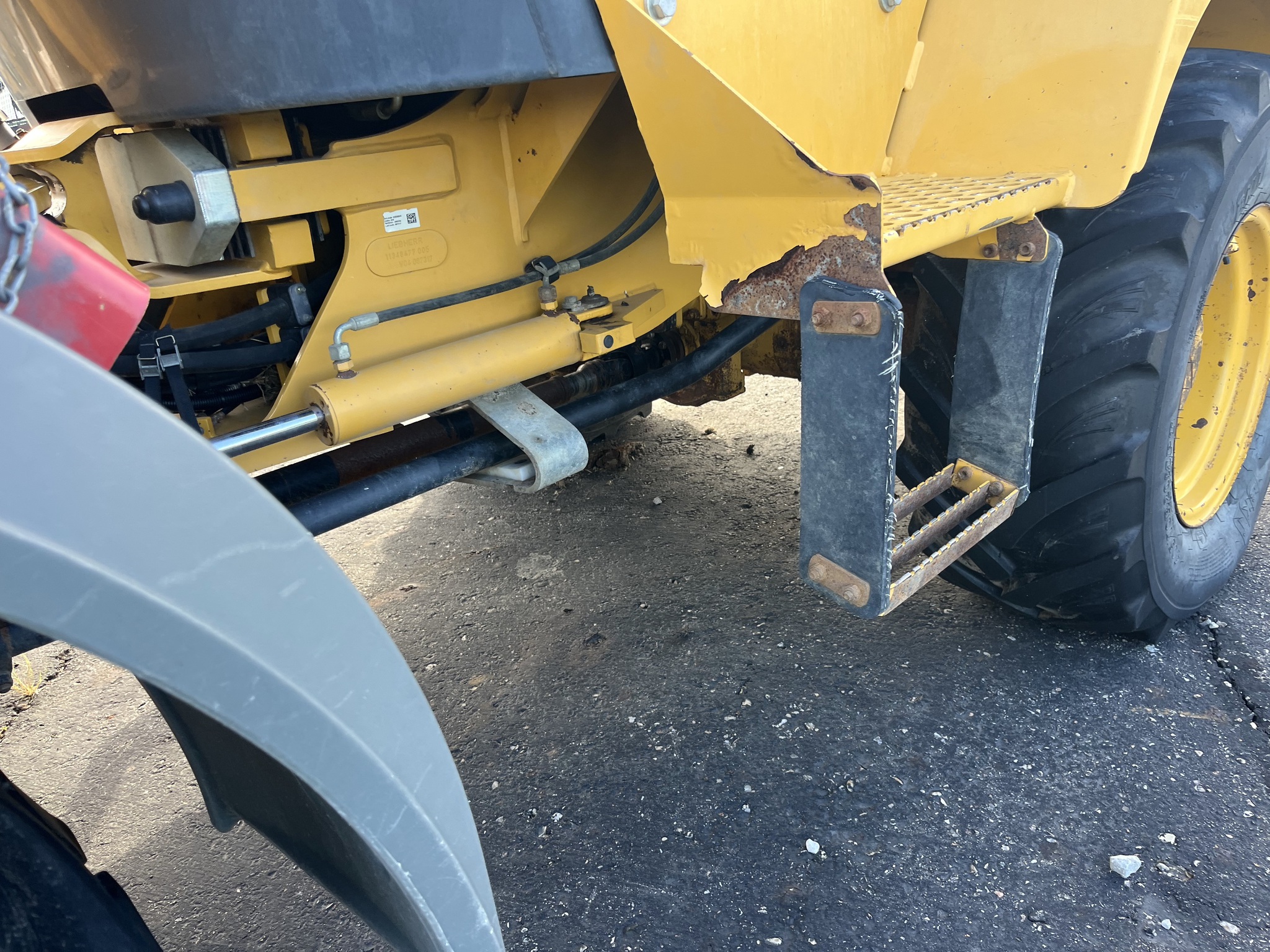 2017 John Deere 324K Image 10