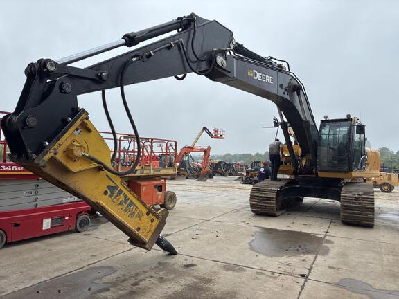 Photo of a 2022 John Deere 350 P