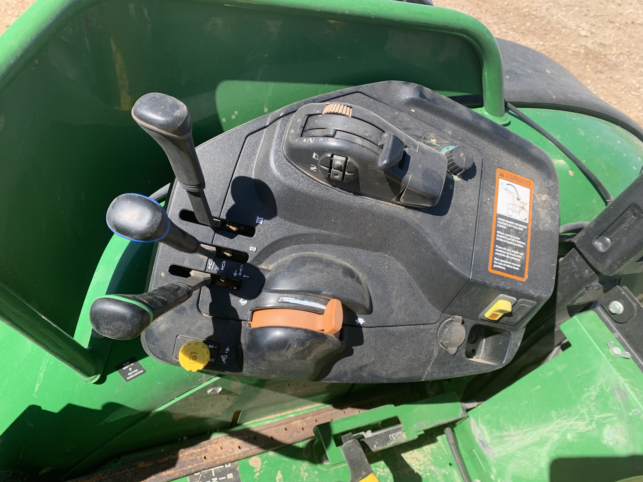  2022 John Deere 5125ML at Heritage Tractor in Harrison, AR