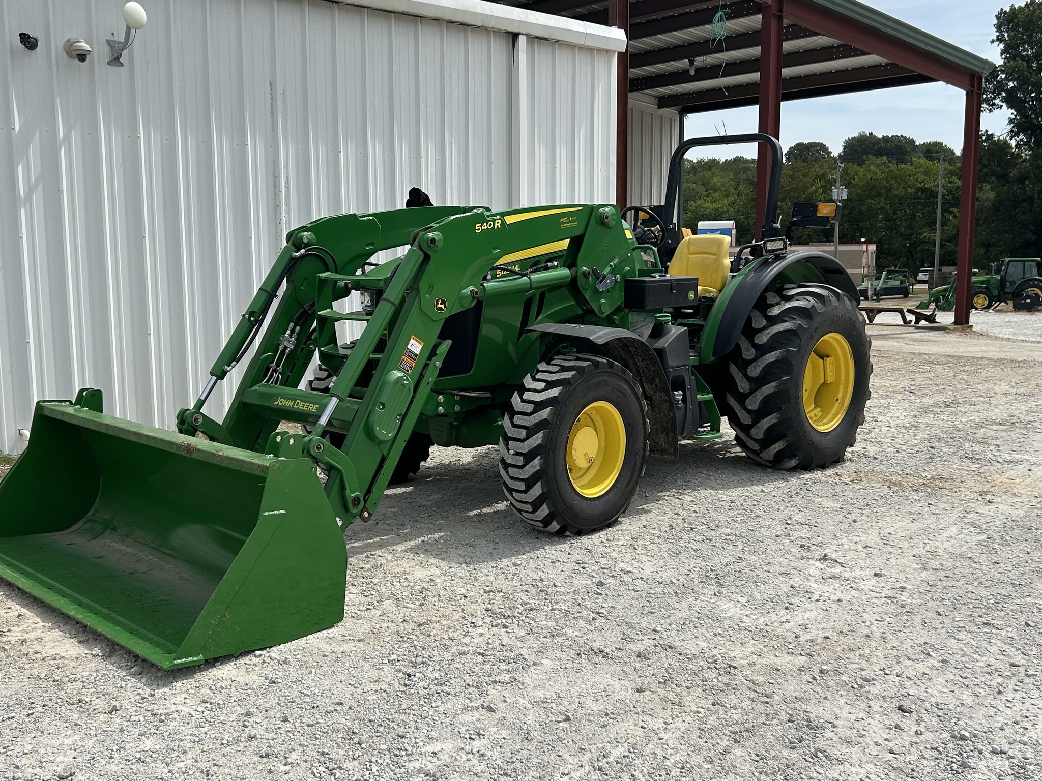  2022 John Deere 5125ML at Heritage Tractor in Harrison, AR