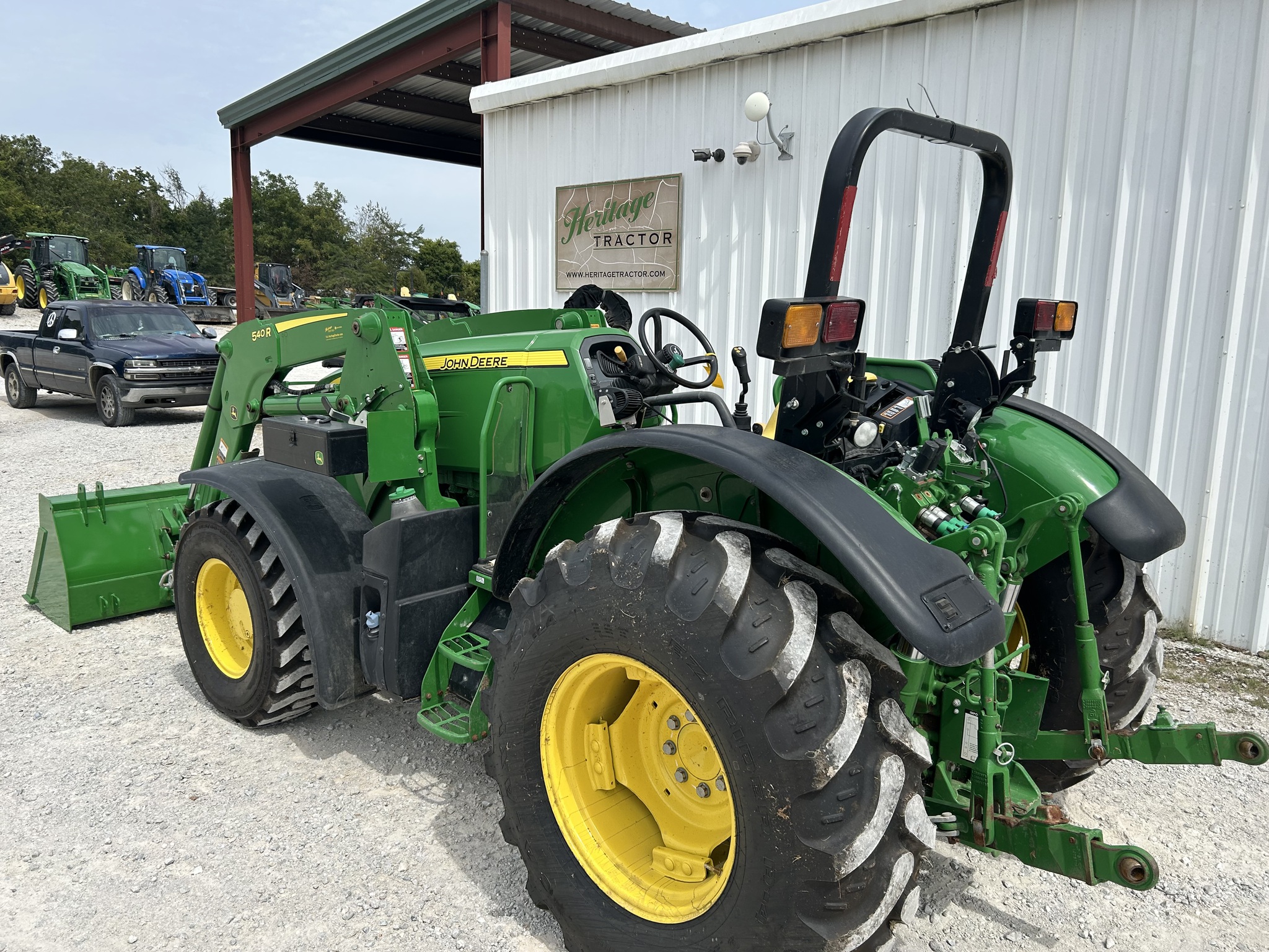  2022 John Deere 5125ML at Heritage Tractor in Harrison, AR