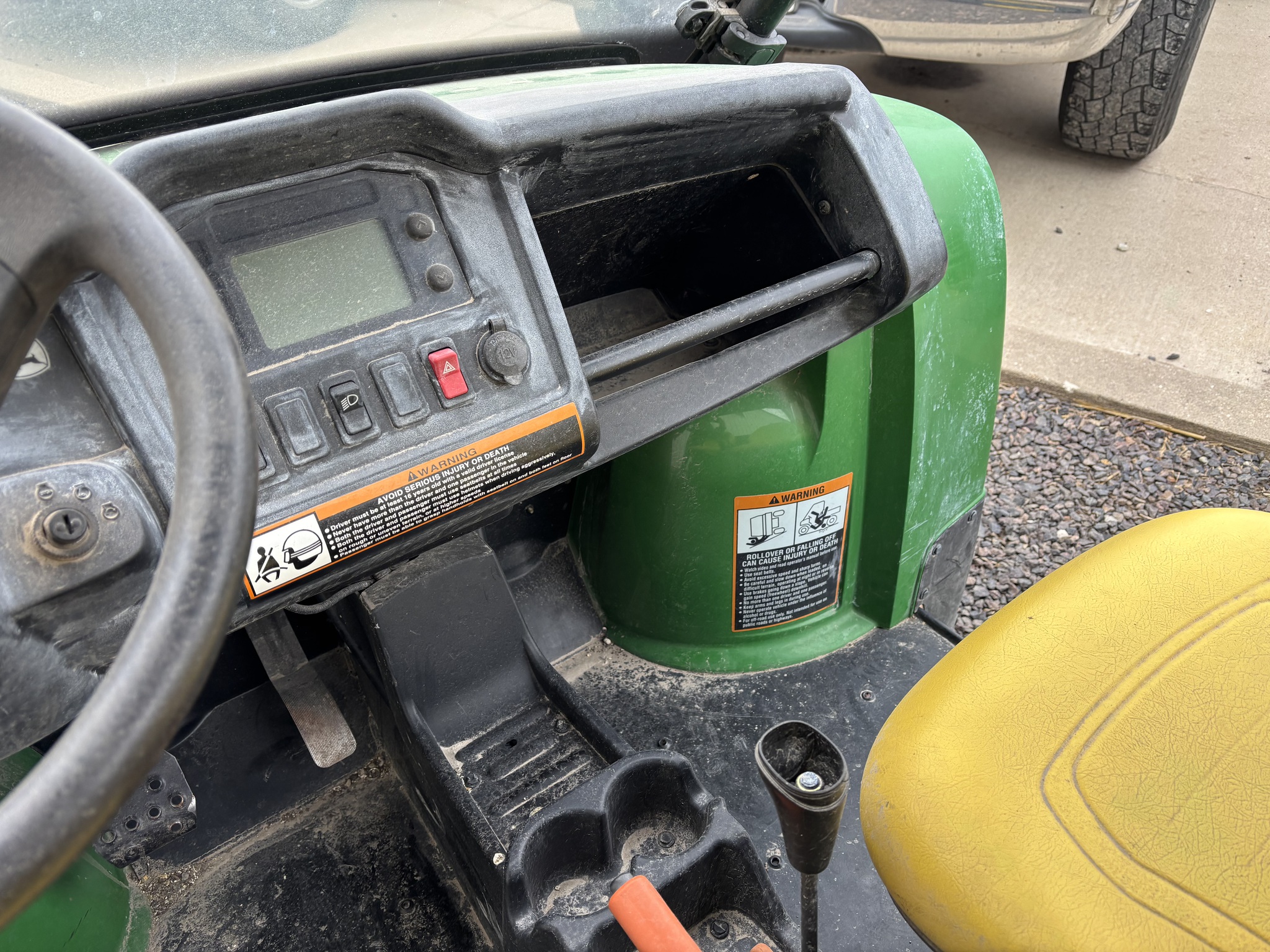  2012 John Deere XUV 825I GREEN at Heritage Tractor in Brimfield, IL